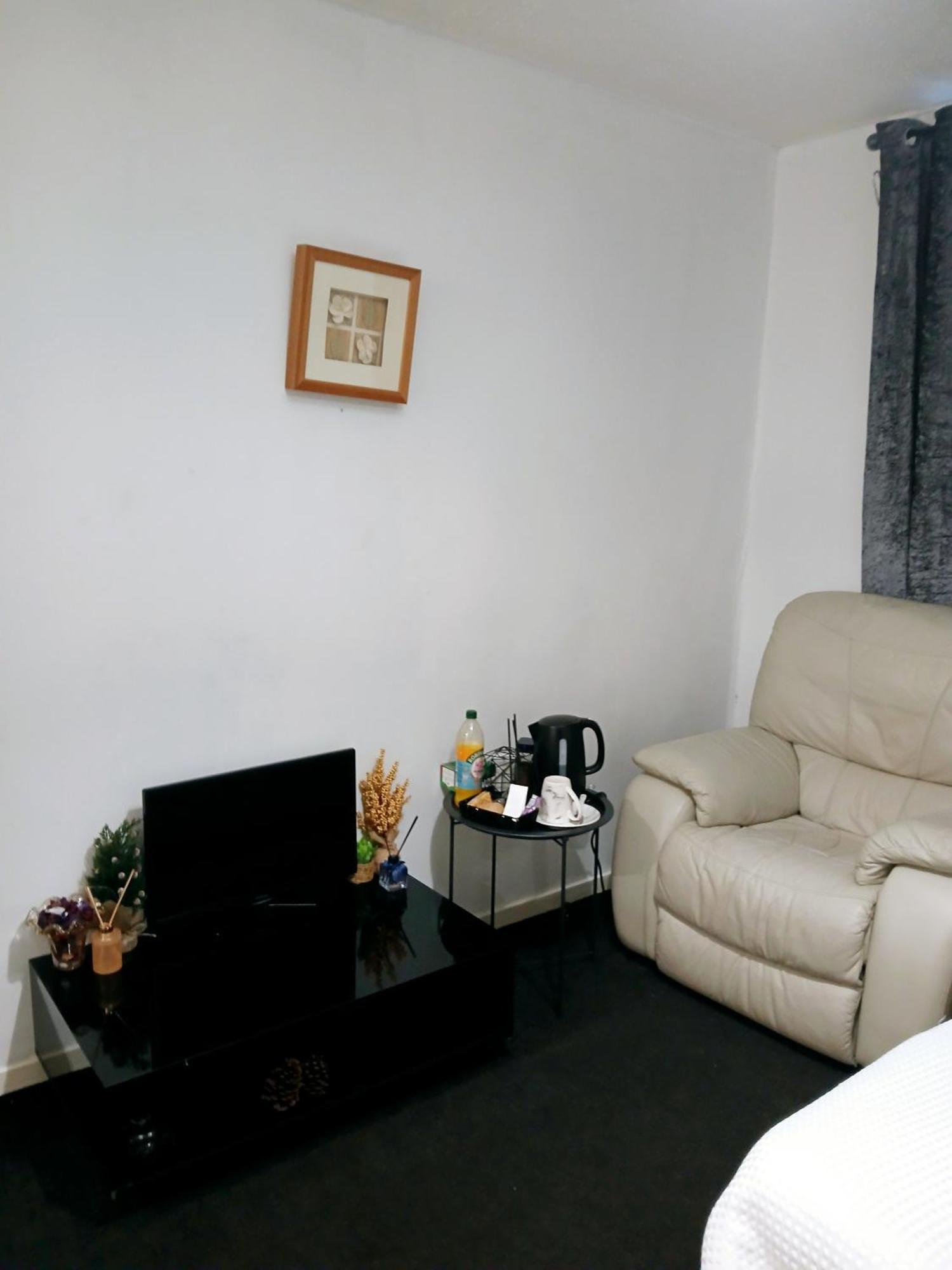 Cozy Private Room กลาสโกว์ ภายนอก รูปภาพ